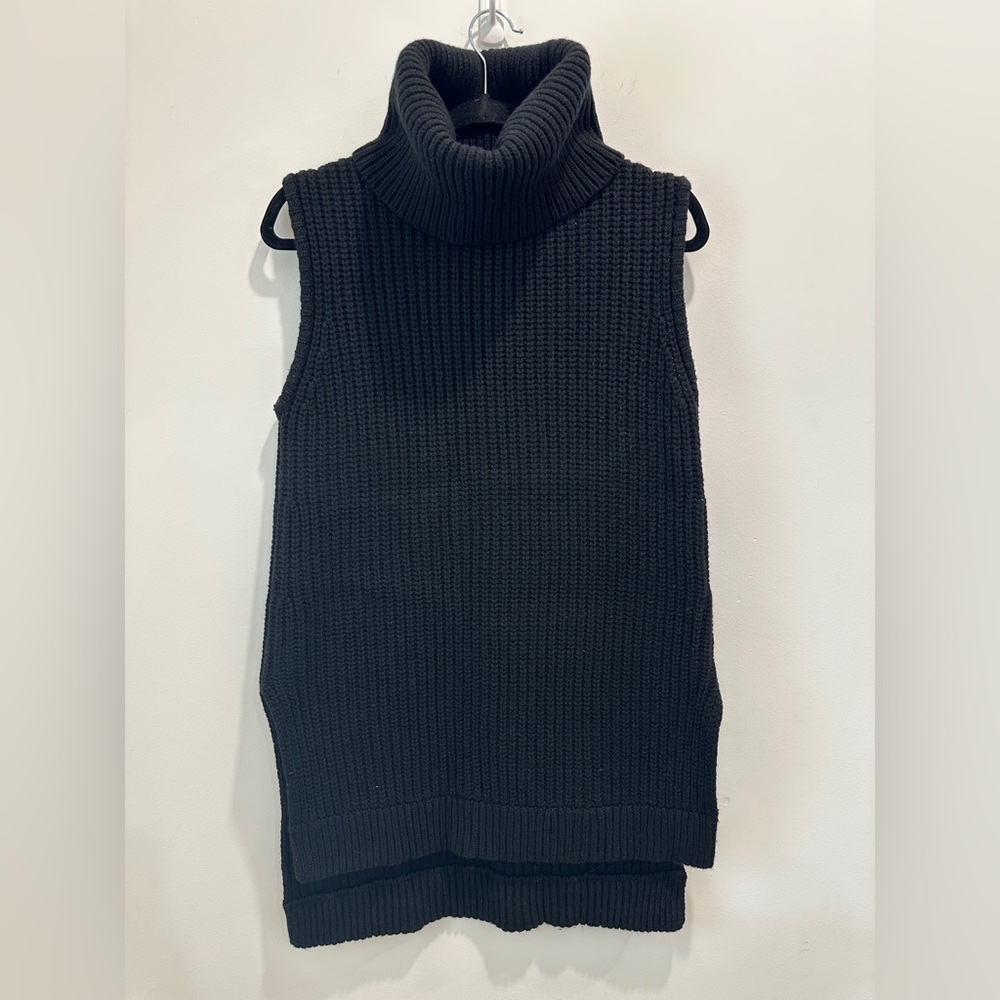 Saks‎ Fifth Avenue size small knit chunky vest for layering merino wool